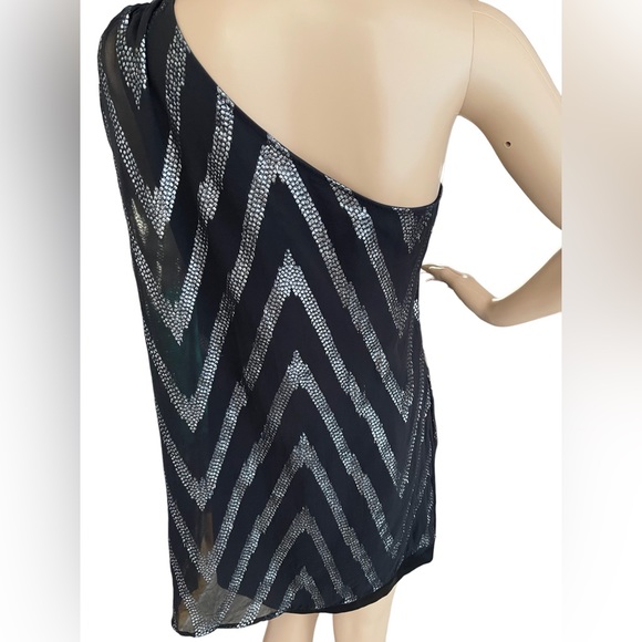 Marciano Tori One Shoulder Dress Small - Picture 2 of 3